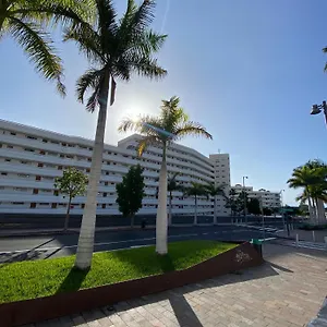 nice-apartment-in-las-americas-costa-adeje-1.tenerifehoteles.net/